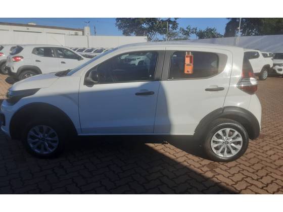 FIAT MOBI 1.0 EVO FLEX LIKE. MANUAL FIAT MOBI 1.0 EVO FLEX LIKE. MANUAL